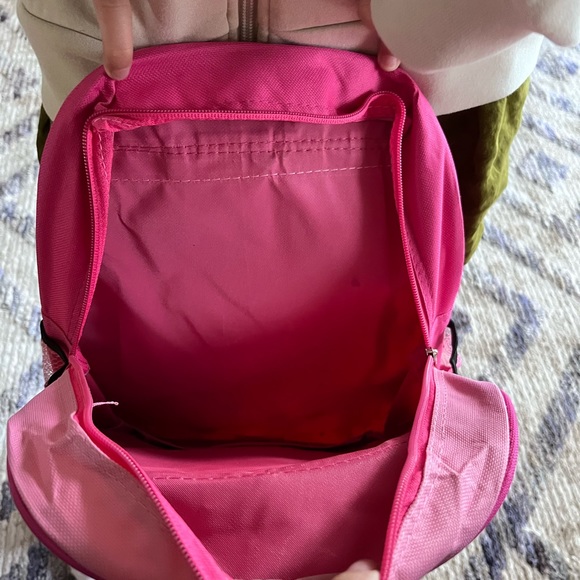 Pink Barbie school bag for toddlers- brand new - Picture 6 of 6